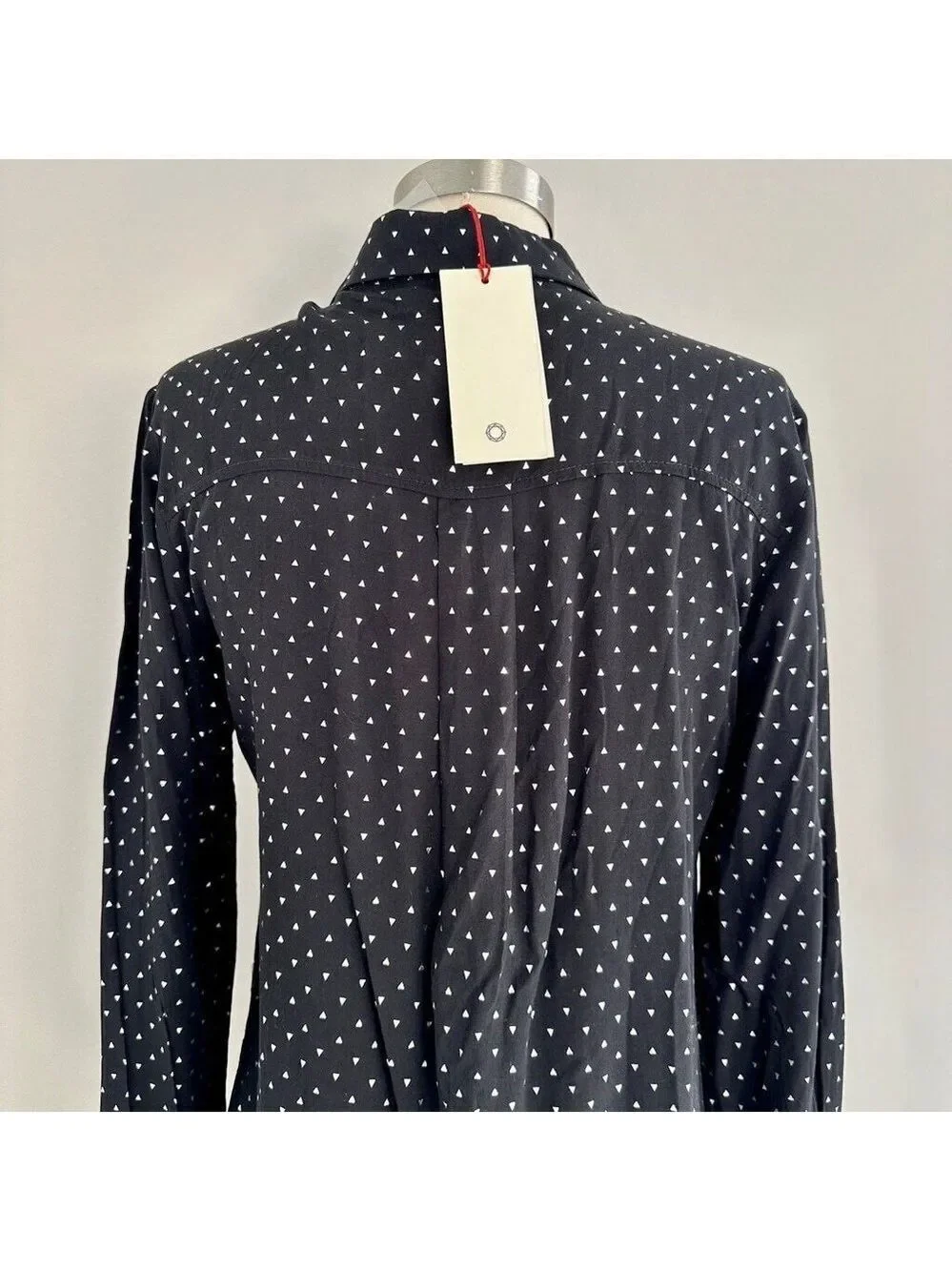 Women's Solitaire Black & White Patterned Collared Button-up Blouse Size S New - Picture 7 of 13